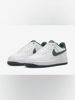 Nike Air Force 1 Older Kids' Shoes, US 2.5Y, white/green